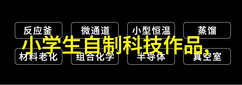 直板手机记得那会儿我用着它一手抓着公交车的扶手一手稳稳地握着那个坚硬的小机器感觉自己就像是时空旅行者